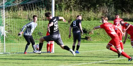 Breitenau und Proleb teilten die Punkte Ein Eckball für das Team in Schwarz.